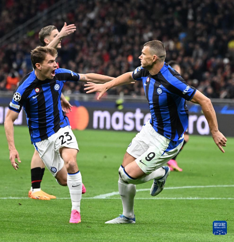 赵鹏：蒋4朱5是国内顶级中卫，但他俩搭配踢亚冠还是太吃力了（赵鹏评蒋4朱5：国内顶级中卫搭档，踢亚冠仍显吃力）