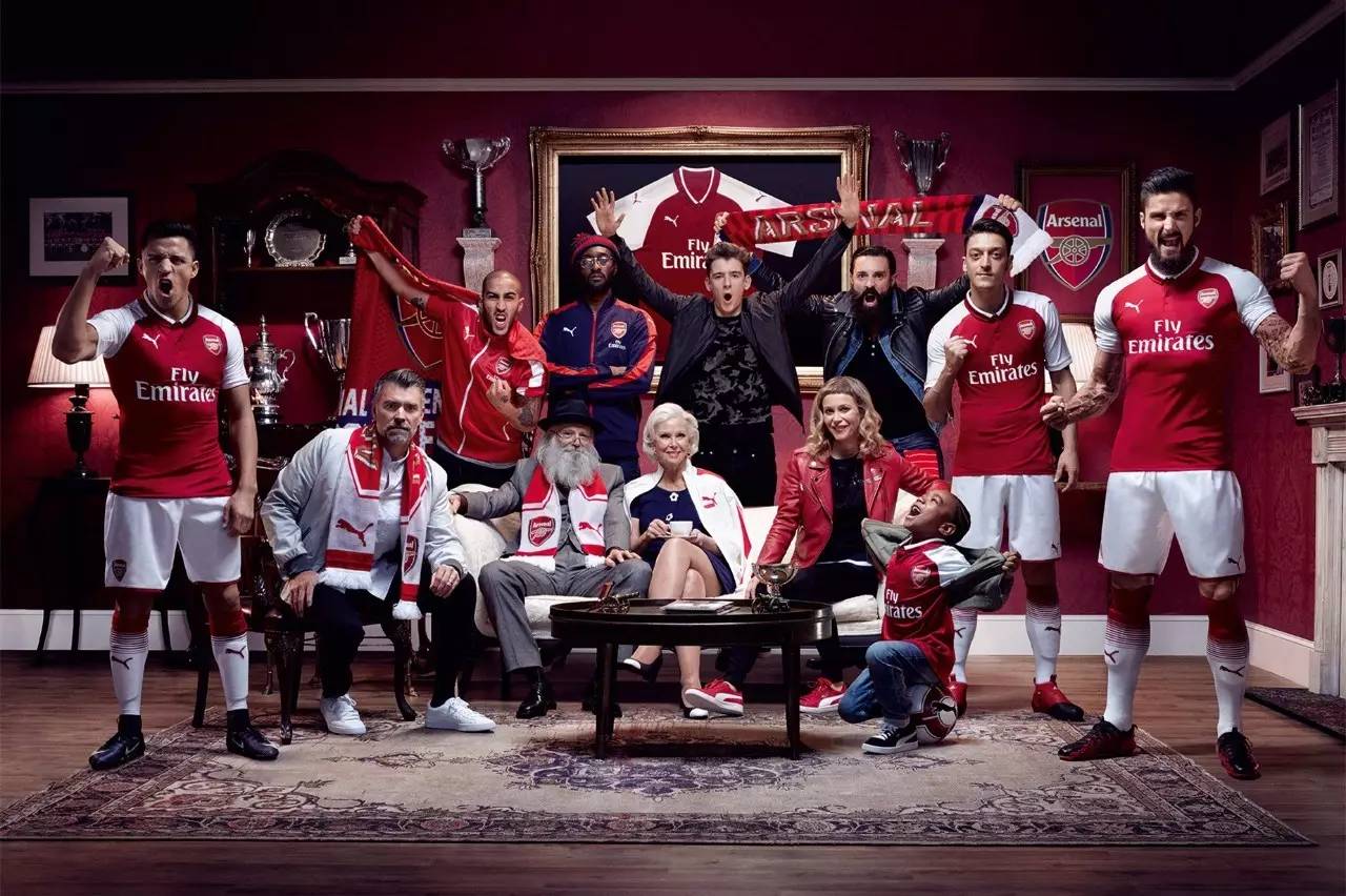 过去6场32+8+8！哈登三节空砍31+5+8，快船28分惨败，近10场仅1胜（近6战场均32+8+8！哈登三节轰31+5+8仍无力回天，快船惨负28分，近10场仅1胜）