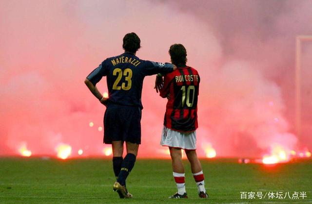 曼联客战维拉首发：谢什科首发，库尼亚、B费、乌加特出战（曼联客场对阵维拉首发出炉：谢什科先发，库尼亚、B费、乌加特登场）