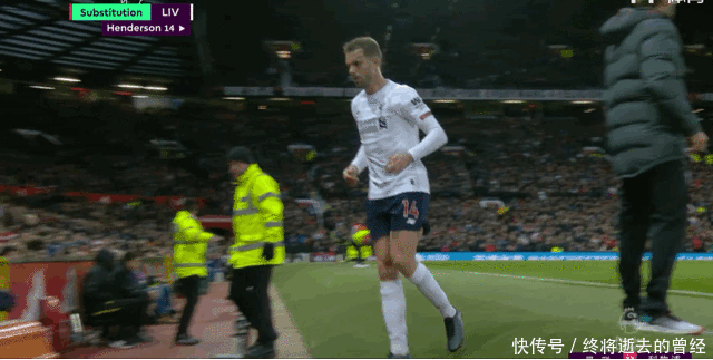 梅西小时候铃声响了不回教室，老师批评他：马拉多纳只有一个（梅西童年上课铃响仍不回教室，老师直言：马拉多纳只有一个）