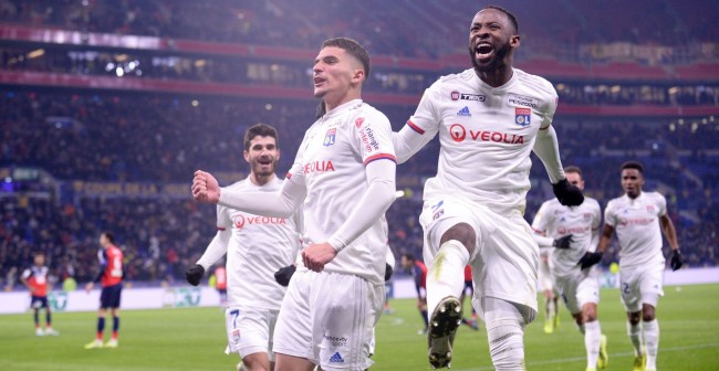 2平5负，皇马从未在欧战客场战胜希腊球队（欧战作客希腊，皇马仍无胜绩：2平5负）