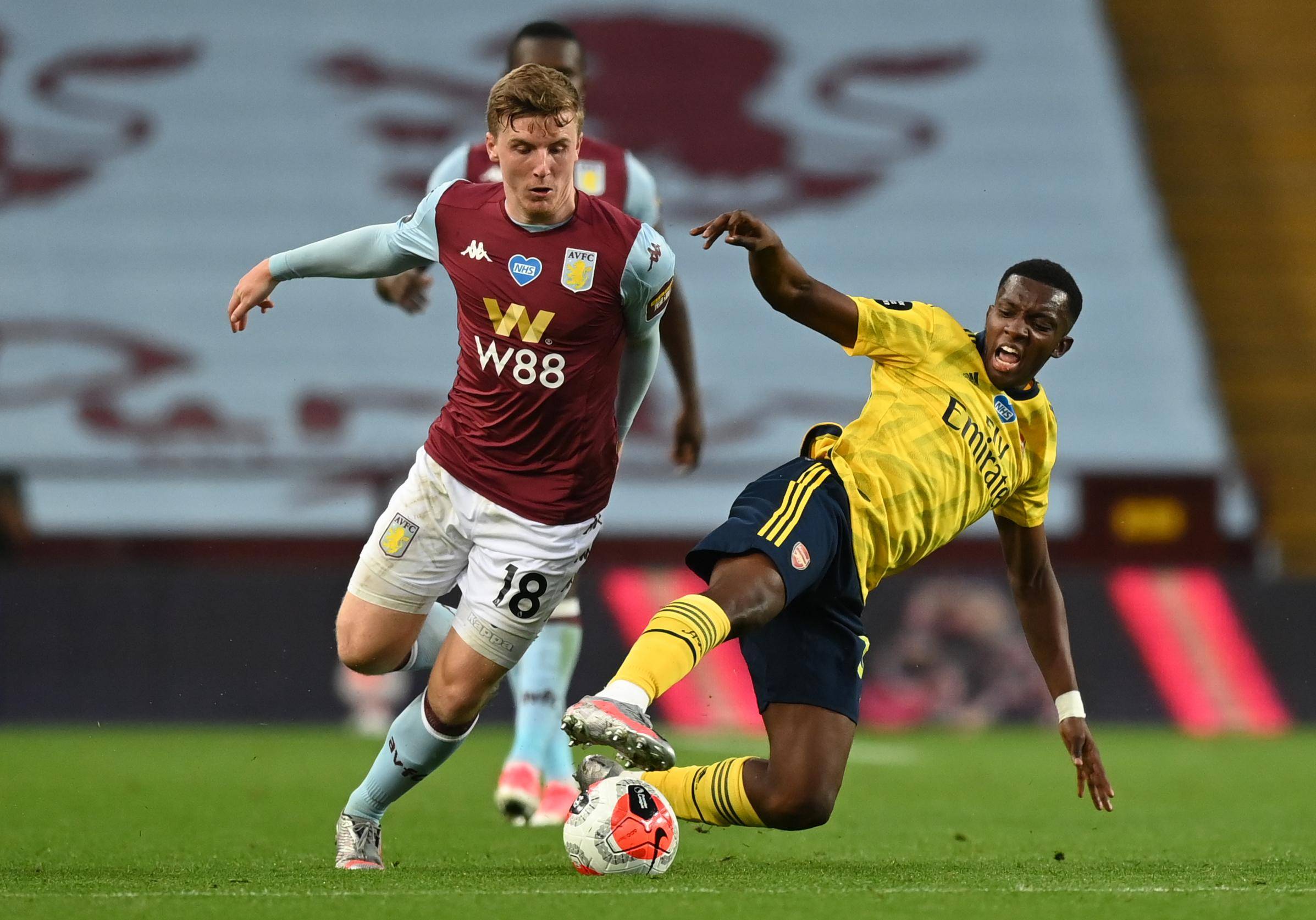 德甲战报：卡尔破门，凯恩点射救主，拜仁慕尼黑2-2美因茨（德甲快讯：凯恩点球扳平、卡尔建功，拜仁2-2战平美因茨）