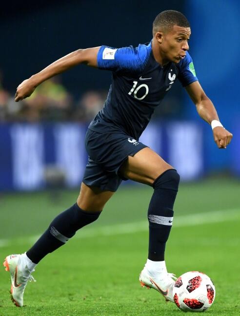 女子职业篮球联盟季前赛开战，各队积极备战（女子职业篮球联盟季前赛打响，各队全力备战）