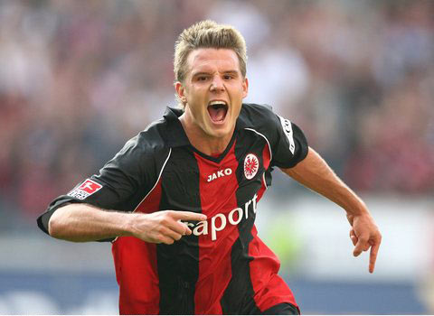 ESPN：曼联重点关注边翼卫引援，并且有7名中场目标（ESPN：曼联引援重心在边翼卫，中场候选多达7人）