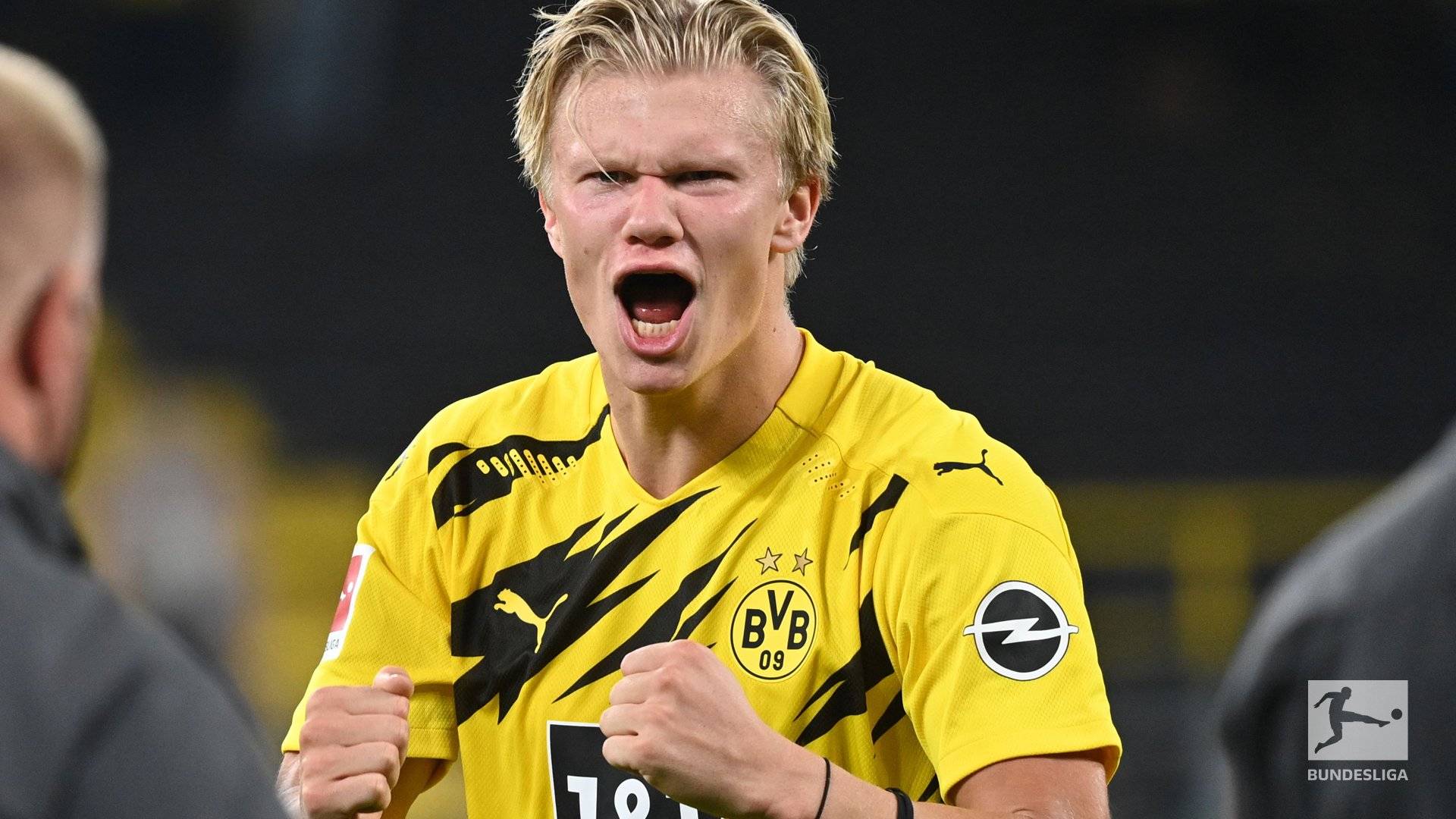 官方：重庆铜梁龙主帅张外龙离任；本赛季他率队冲超成功（重庆铜梁龙官宣主帅张外龙离任，本季带队成功冲超）