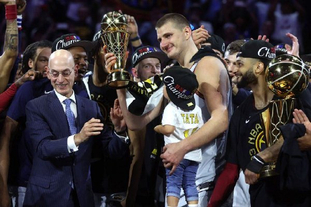 萨拉赫冬窗或低价转会沙特，报价远低于150M英镑（萨拉赫冬窗或赴沙特，出价大幅低于1.5亿英镑）