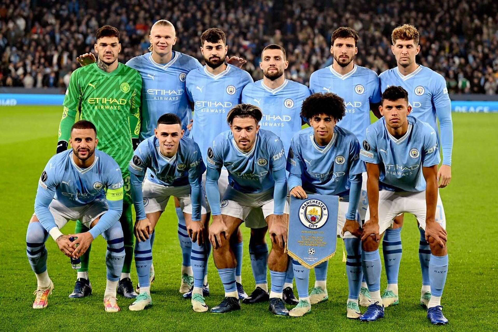 曼联本赛季仅零封桑德兰，防守表现远逊上赛季同期（曼联防守下滑：本季仅零封桑德兰，明显弱于上赛季同期）