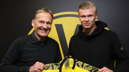 科瓦奇：球队相比一年前已有明显进步，我满意球员的表现（科瓦奇称球队较去年进步明显，对球员发挥表示满意）