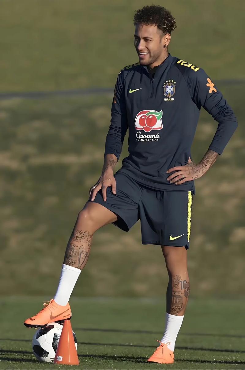 输球后遭对手社媒嘲讽，拉莫斯晒照回应：粉丝数6734万vs68万（输球后被对手社媒调侃，拉莫斯晒照回击：粉丝数6734万对68万）