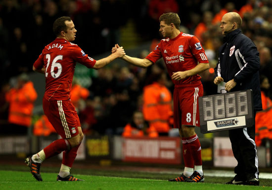 欧冠前瞻：阿贾克斯客战黑马卡拉巴克，能否期盼取得首胜？（欧冠展望：阿贾克斯做客挑战黑马卡拉巴克，首胜能否到来？）