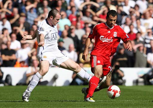 登贝莱包揽2025两大个人荣誉，90后首位金球奖+年度最佳（登贝莱横扫2025双料个人大奖，成90后首位金球得主并加冕年度最佳）