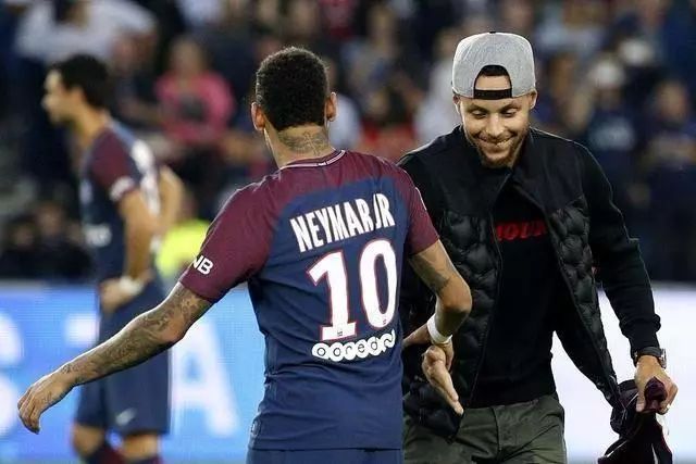 西孟加拉邦邦长：梅西印度行主办方只专注于赚钱，完全忽视了球迷的情感（西孟加拉邦长批评：梅西访印主办方唯利是图，无视球迷情感）